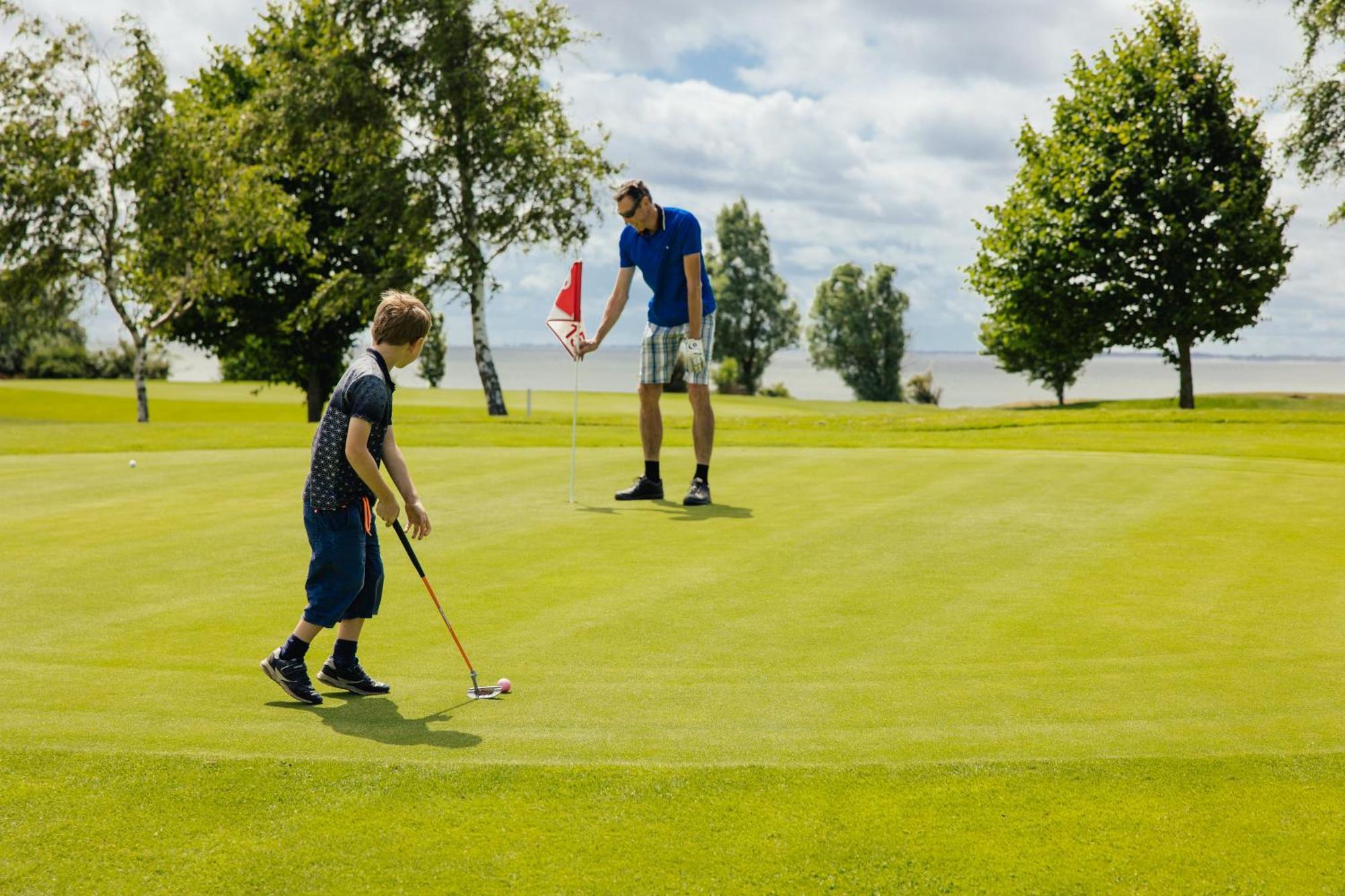 Golf 'N Wave Aktivresort فيهمارن المظهر الخارجي الصورة